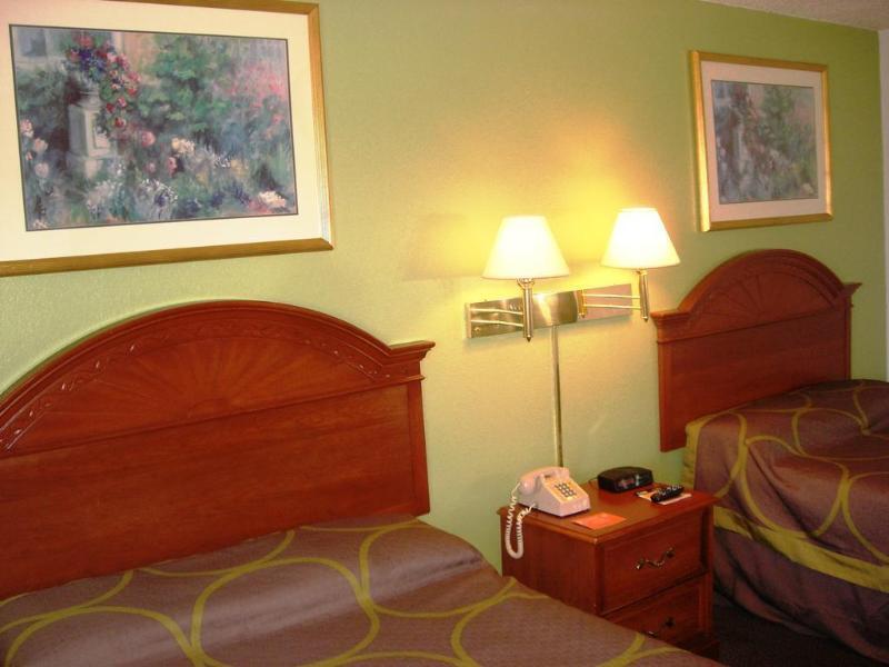Super 8 By Wyndham Merrillville Buitenkant foto